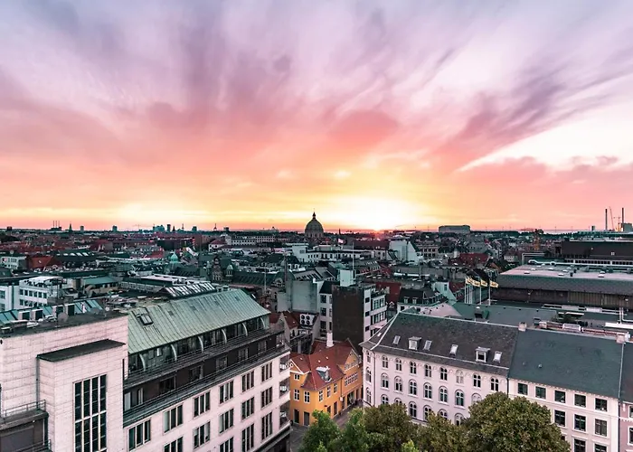Modern 2-Bedroom Apartment In The Heart Of Copenhagen